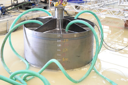 Environmentally friendly and cost-effective: Bucket foundations for offshore wind turbines Installation_SuctionBucket-c-FraunhoferIWESAusschnitt-420x280 Environmentally friendly and cost-effective: Bucket foundations for offshore wind turbines