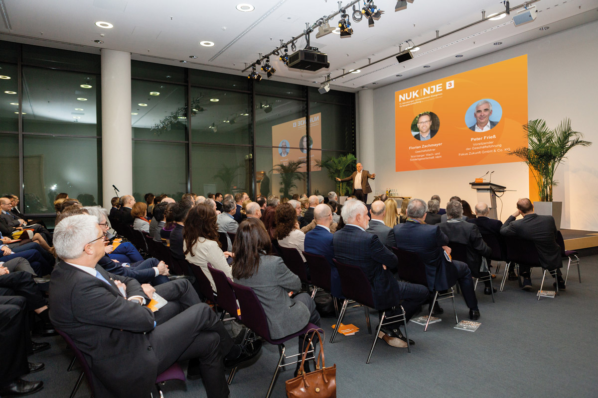 Nachhaltigkeit, ein Erfolgsfaktor für die Zukunft von Unternehmen! SMIC-Nuernberger-Unternehmer-Kongress-Presse-GSK2-Web-Klein Nachhaltigkeit, ein Erfolgsfaktor für die Zukunft von Unternehmen!
