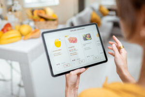 Contentstack_6_shutterstock@Maria_Makagonova-300x200 SPAR Österreich setzt auf Composable Commerce Technologie von Contentstack