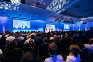 Berliner Agentur kreateur konzipierte Welcome Show „Airlinale“ für Lufthansa Systems LH-Airline-forum-2023_day1_w-300x200 Berliner Agentur kreateur konzipierte Welcome Show „Airlinale“ für Lufthansa Systems