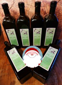 WeihnachtenOlivenoel-218x300 Gutes Olivenöl zu Weihnachten verschenken