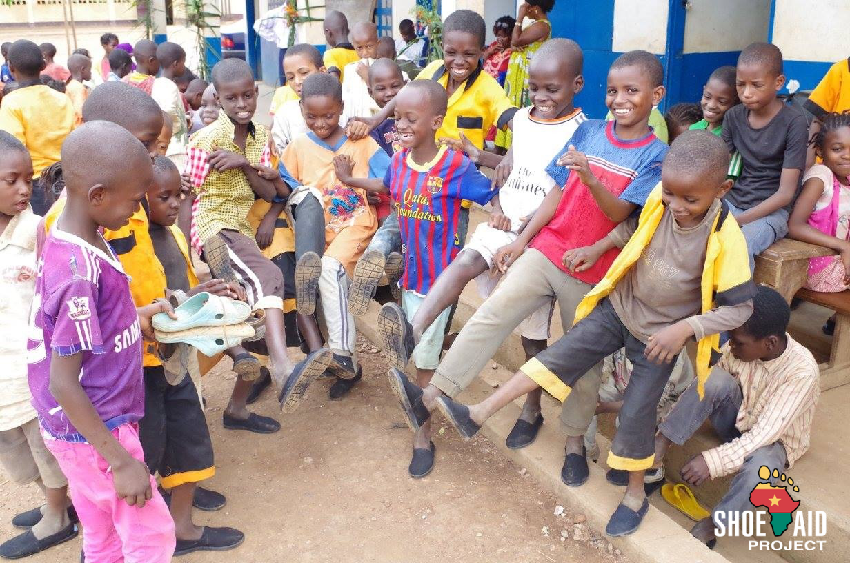 2C90944E-CB07-4259-A6DD-946694FD1916 Summer Shoe Drive des Shoe Aid Project: Bereits große Resonanz – noch bis 30. September mitmachen!