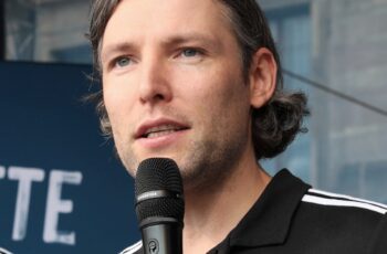 HCE-Coach Johannes Sellin will in Gummersbach punkten (JockiFoto)