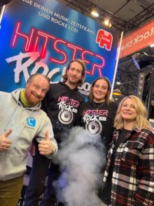 Hitster Rock Radio BOB! Box sorgt weiter für Aufsehen formatc_Hitster_Rock_Promo_SPIEL_Essen.jpg-225x300 Hitster Rock Radio BOB! Box sorgt weiter für Aufsehen