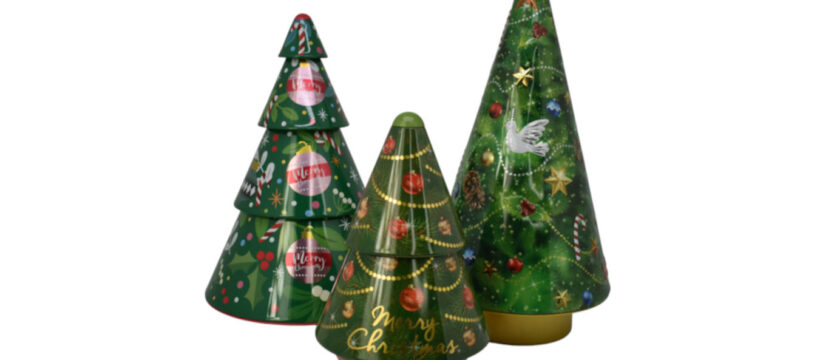 Dekorative Tannenbaum-Dosen, teils mit integrierter Spieluhr und Christbaumschmuck - Die Dosenprofis aus Dettingen stellen ihre neuen Weihnachtsdosen vor
