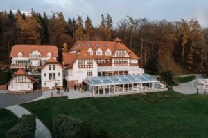 Preview-Weddingplanner-Meetup-Marie-Alsleben-Fabijan-Vuksic-4.jpg-300x200 Wedding Planner Meet-up auf dem Hohen Darsberg