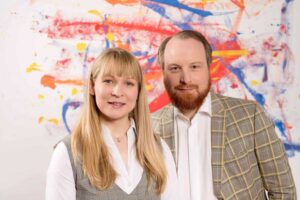 formatc_Team_Natalie_Driesnack_Tobias_Weber_2023_0973NEU-300x200 Roadshow-Erfolge messen: Neue Methoden für Livekommunikation